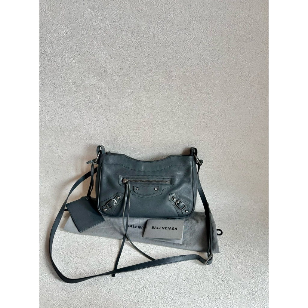 preloved balenciaga hip city classic grey shw 2021 authentic crossbody bag
