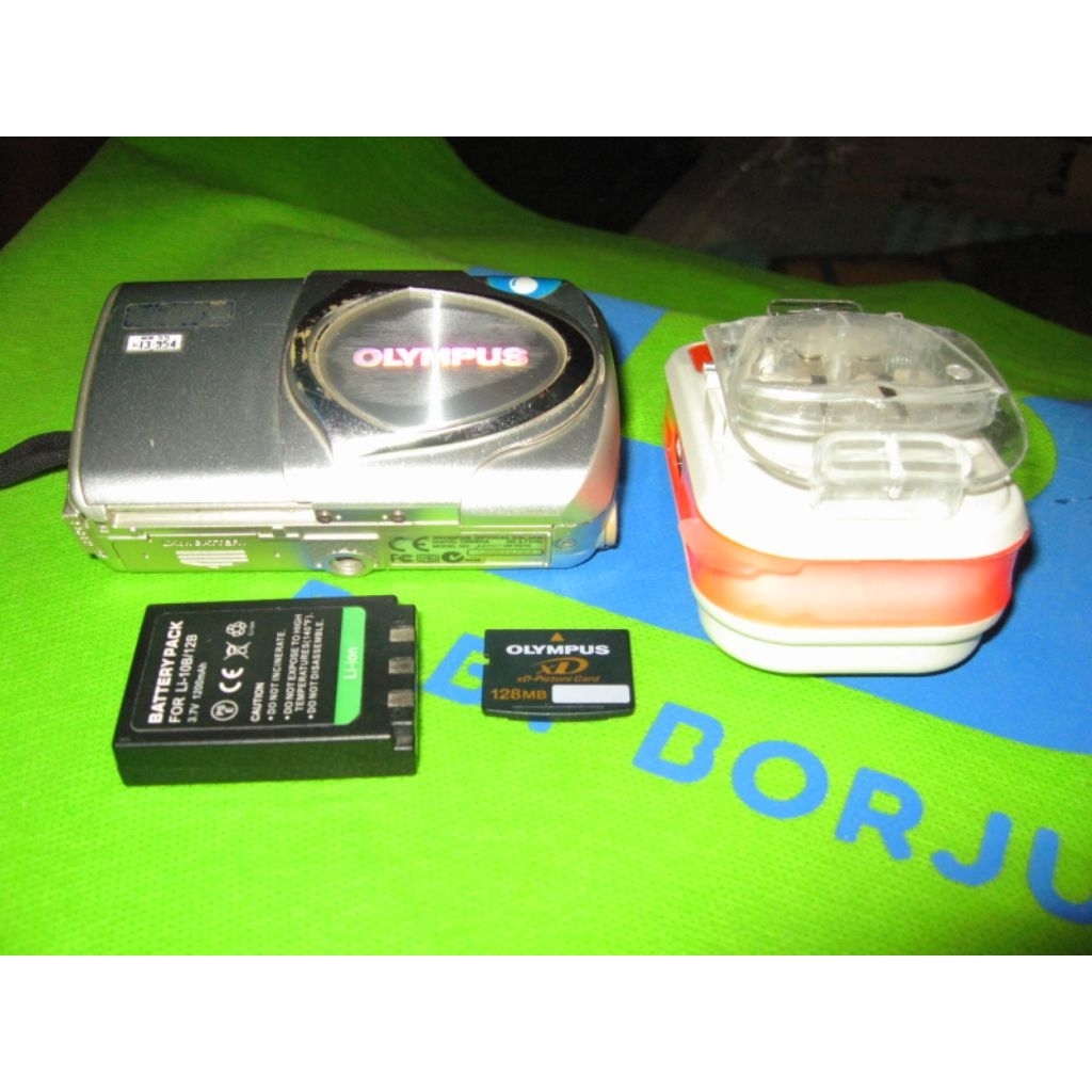 Olympus MJU 300