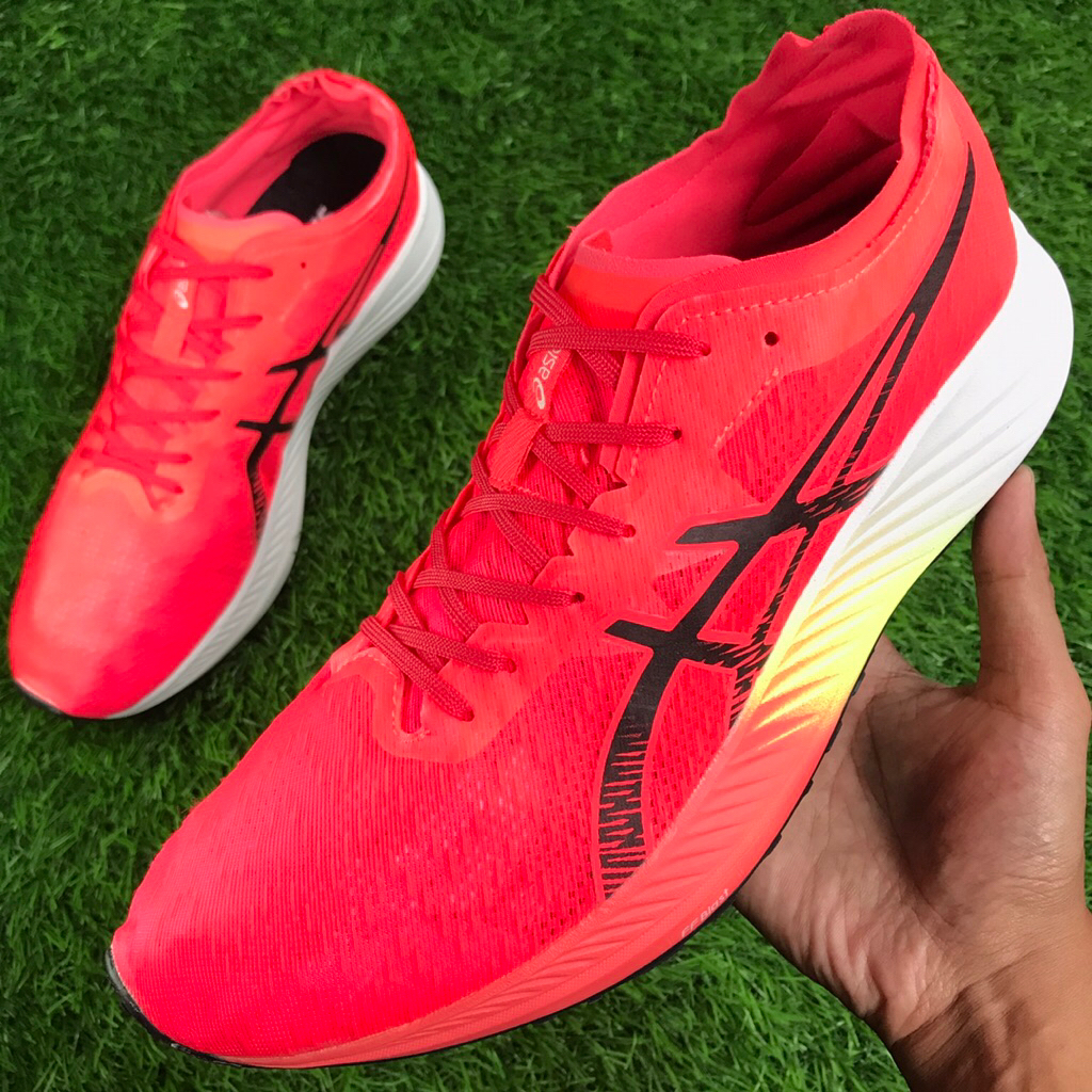 ASICS Metaracer running shoes size 44,5