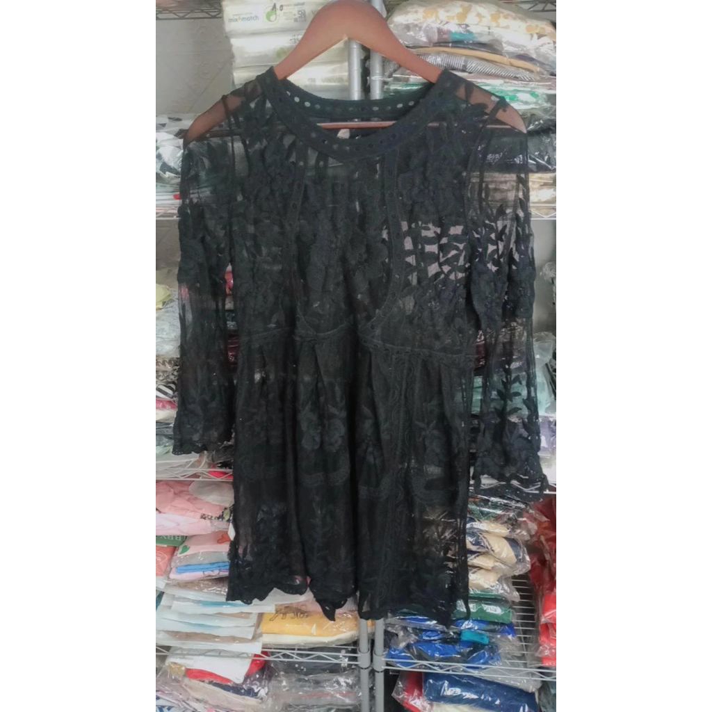 Outer Hitam Brokat Import Lengan Panjang