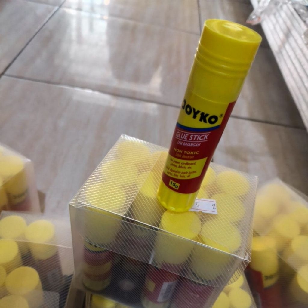 

Lem Stick Joyko 15g (1pcs)