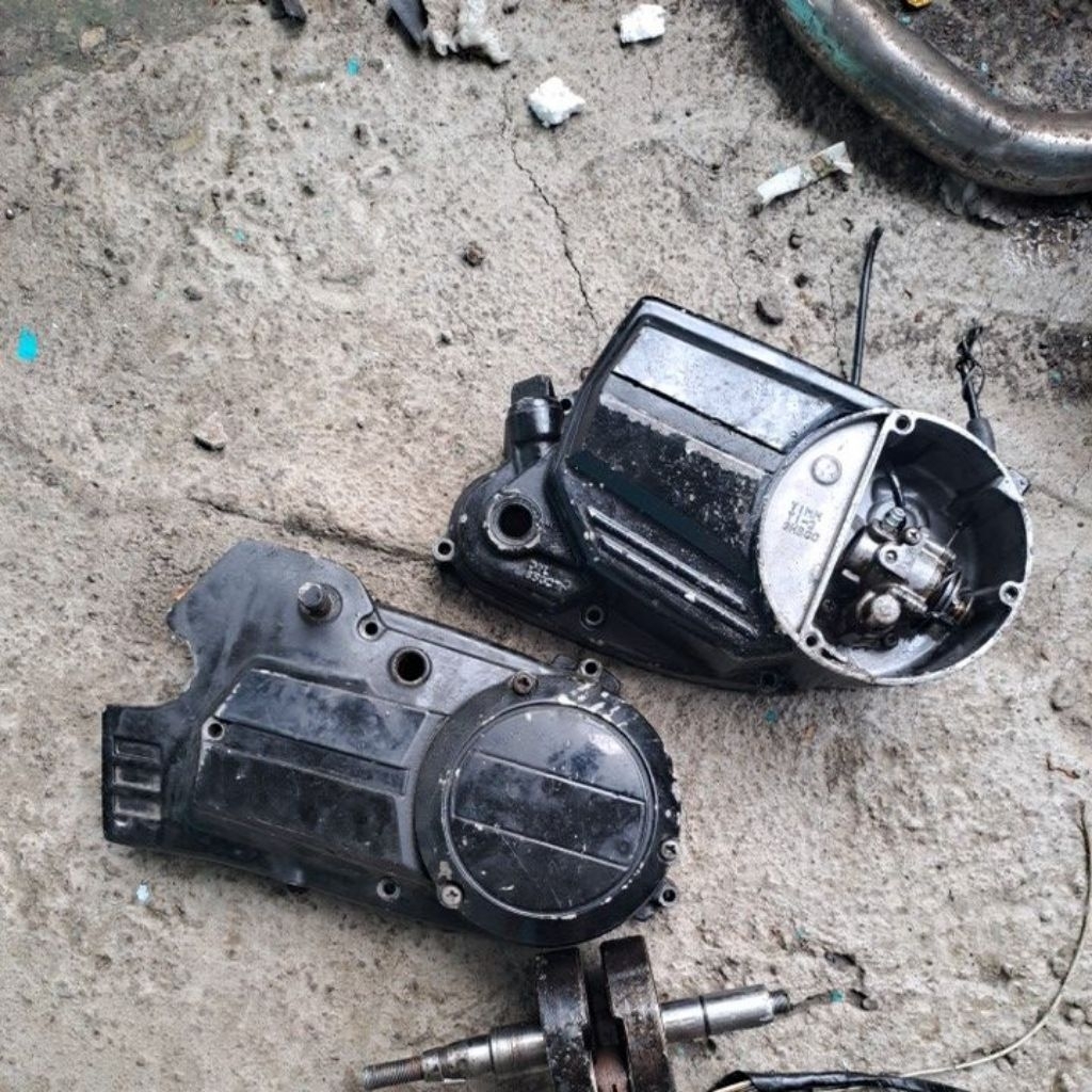 tutup mesin kiri kanan yt 115