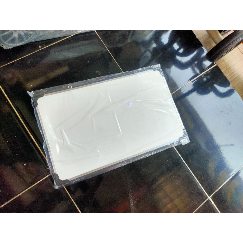 

papan tulis white board