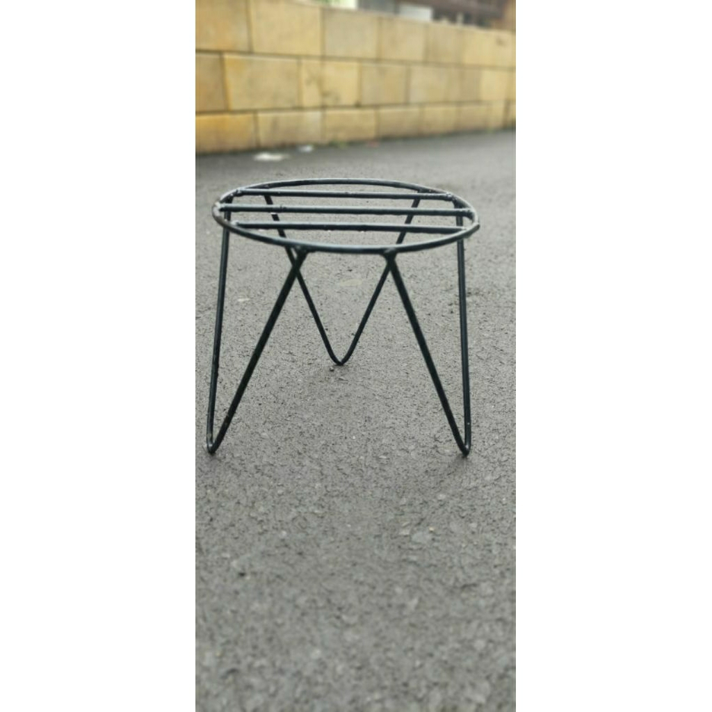 tatakan pot diameter 20cm tinggi  20cm