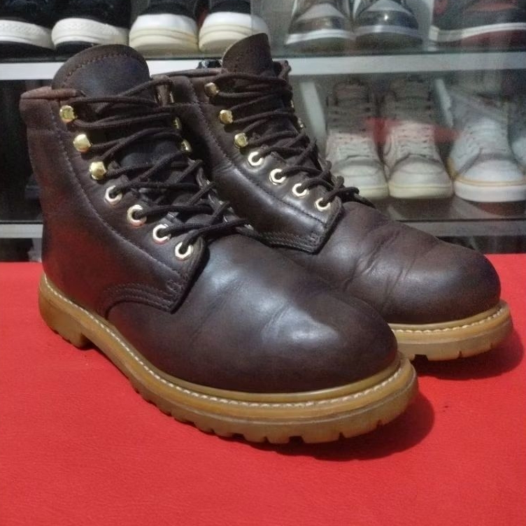 SEPATU SECOND KULIT GAP COKLAT SIZE 43