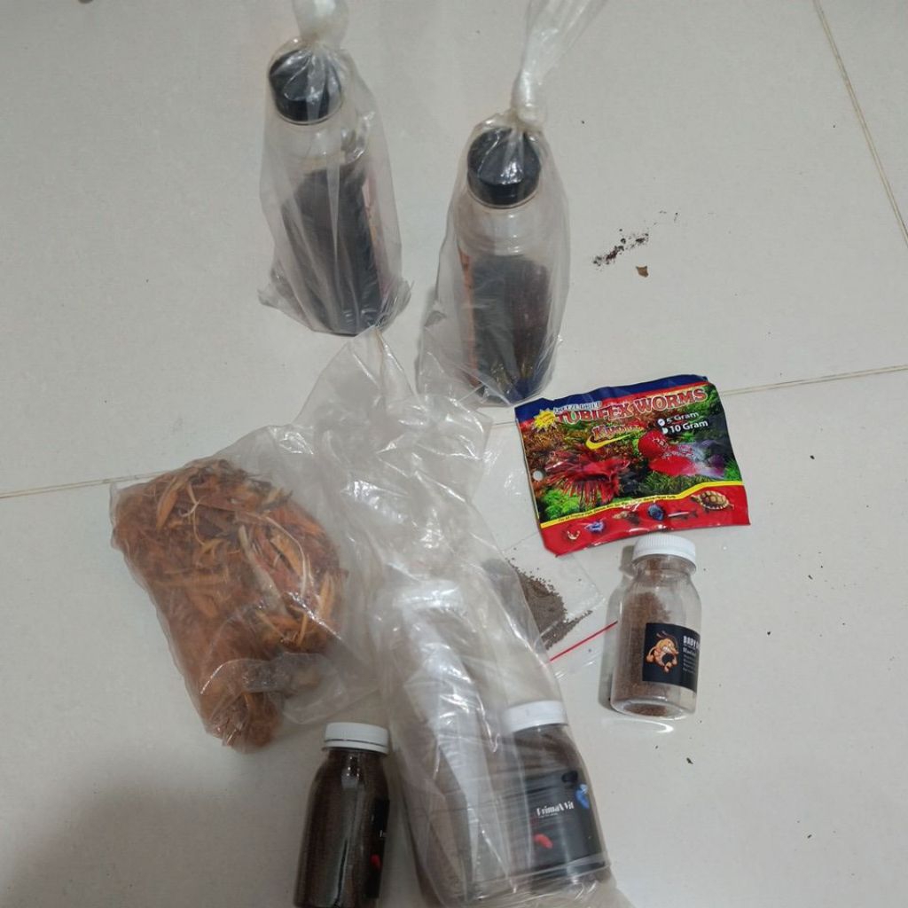 pelet ikan cupang makanan ikan cupang preloved