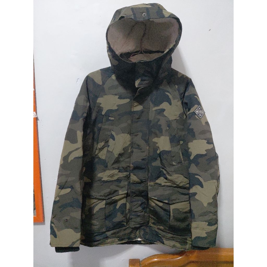 Jaket hollister loreng camo