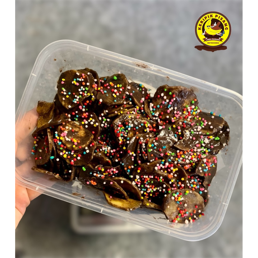 

Keripik Pisang Coklat Lumer Topping Almond Coklat Jajanan Viral