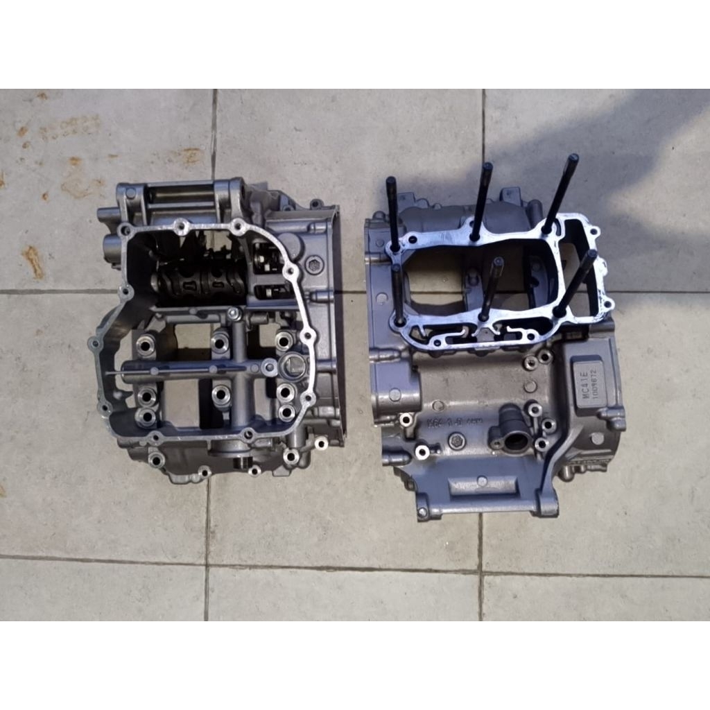 Blok Mesin Set CBR 250RR - Crankcase Assy CBR 250RR Original
