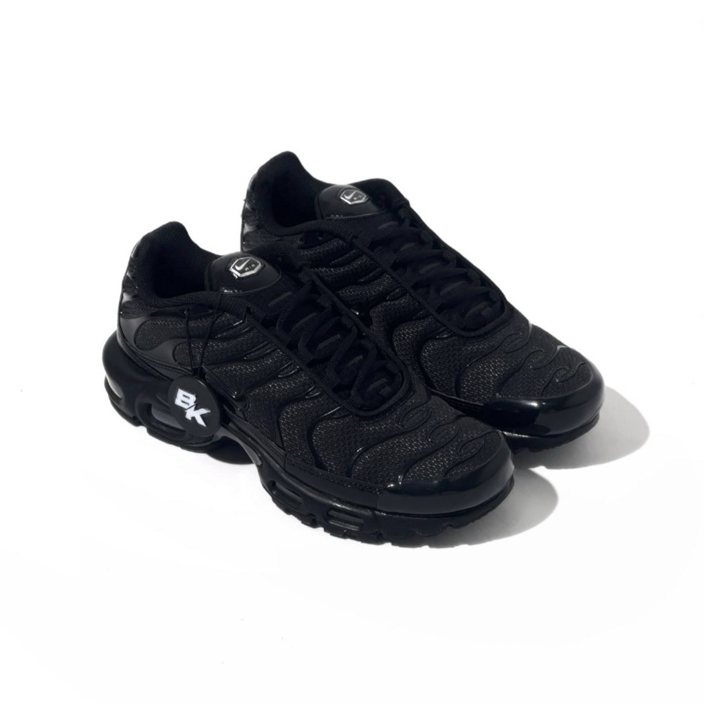 AIR MAX PLUS TN TRIPLE BLACK