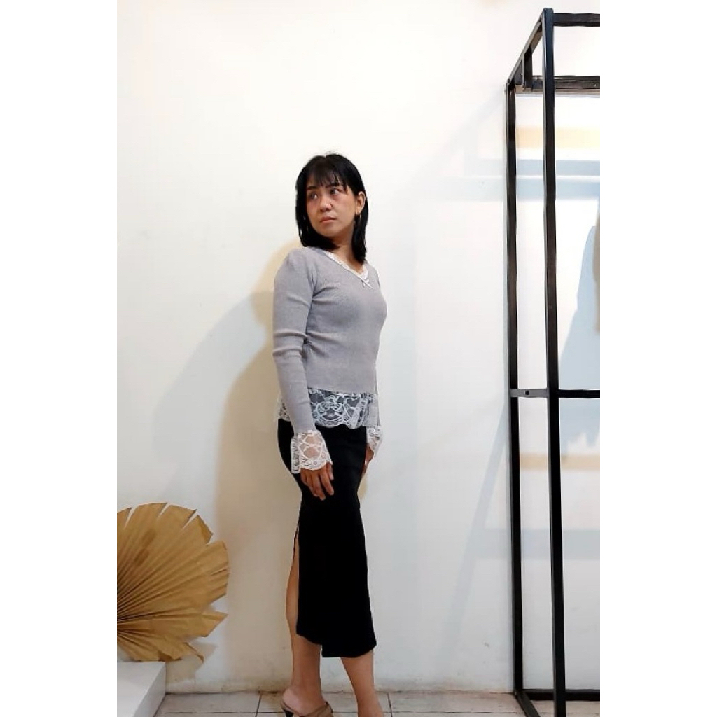 Atasan panjang knit renda pita