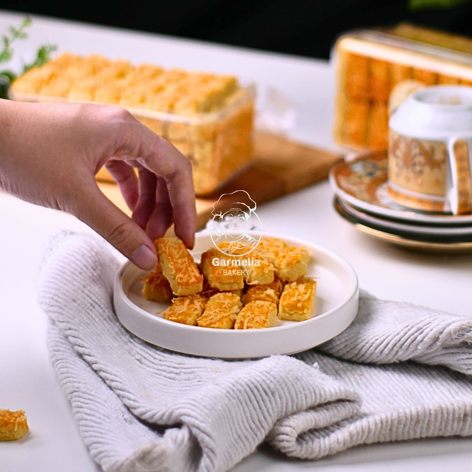 Kue Kering Kastengel/Kue Keju - Garmelia Bakery