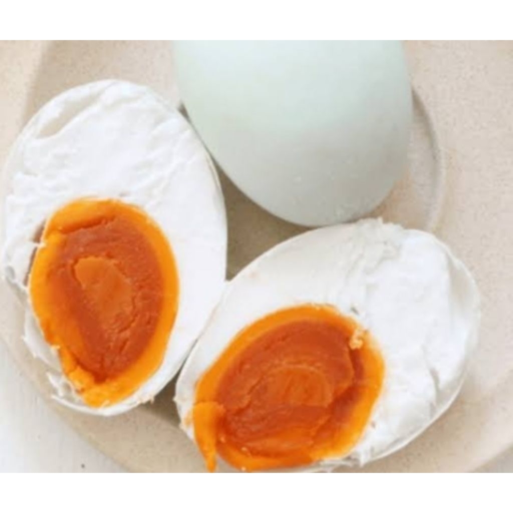 Telur asin  Masir, gurih, berminyak