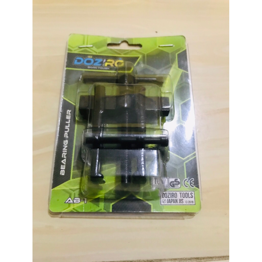 tracker bearing,bearing puller