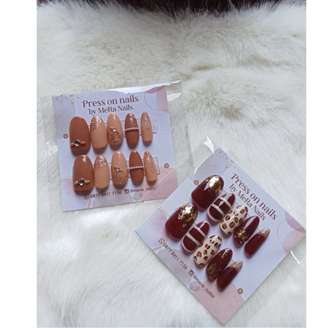 Press On Nails free custom (via dm)
