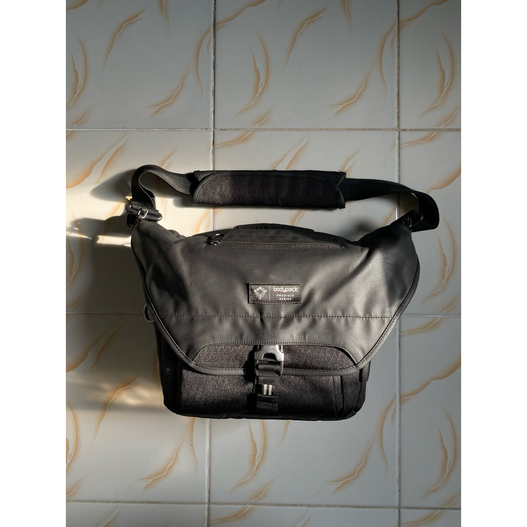 Tas bodypack selempang