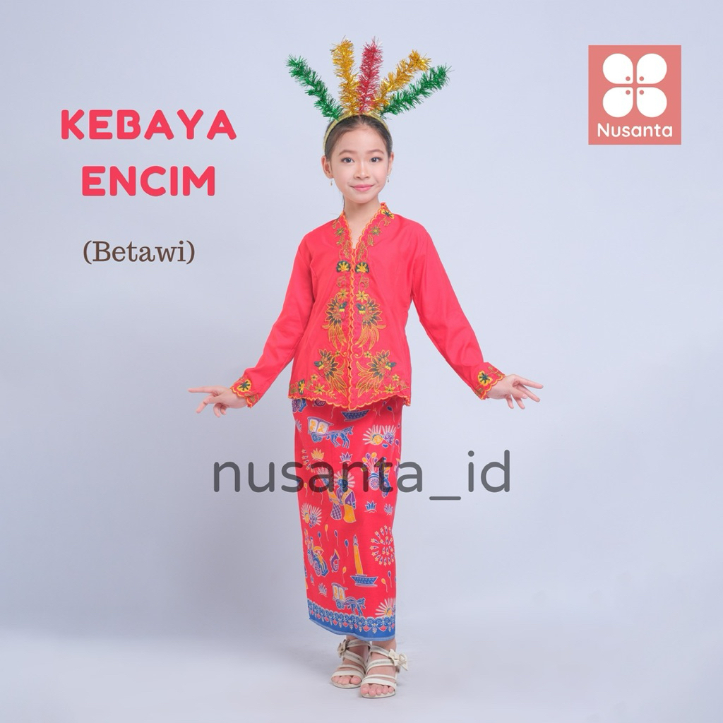kebaya encim adat Betawi anak