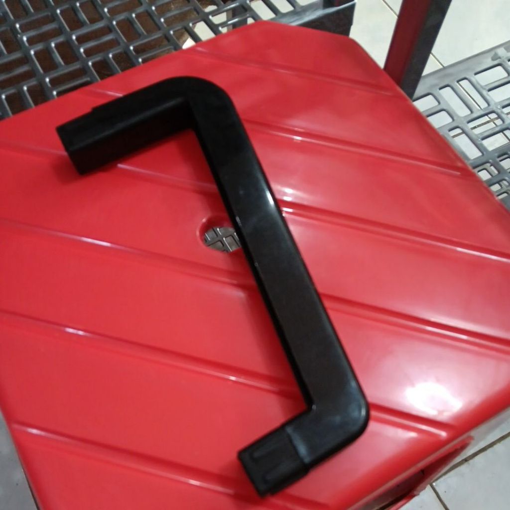 Spare Part Komponen Bagian Pegangan Atas Rak Sepatu Plastik Calista