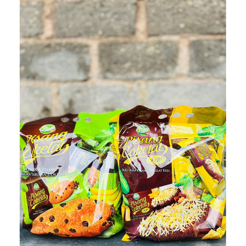 

Bali Hai pisang cokelat isi 24pcs bolu rasa pisang dengan taburan coklat chips keju balihai