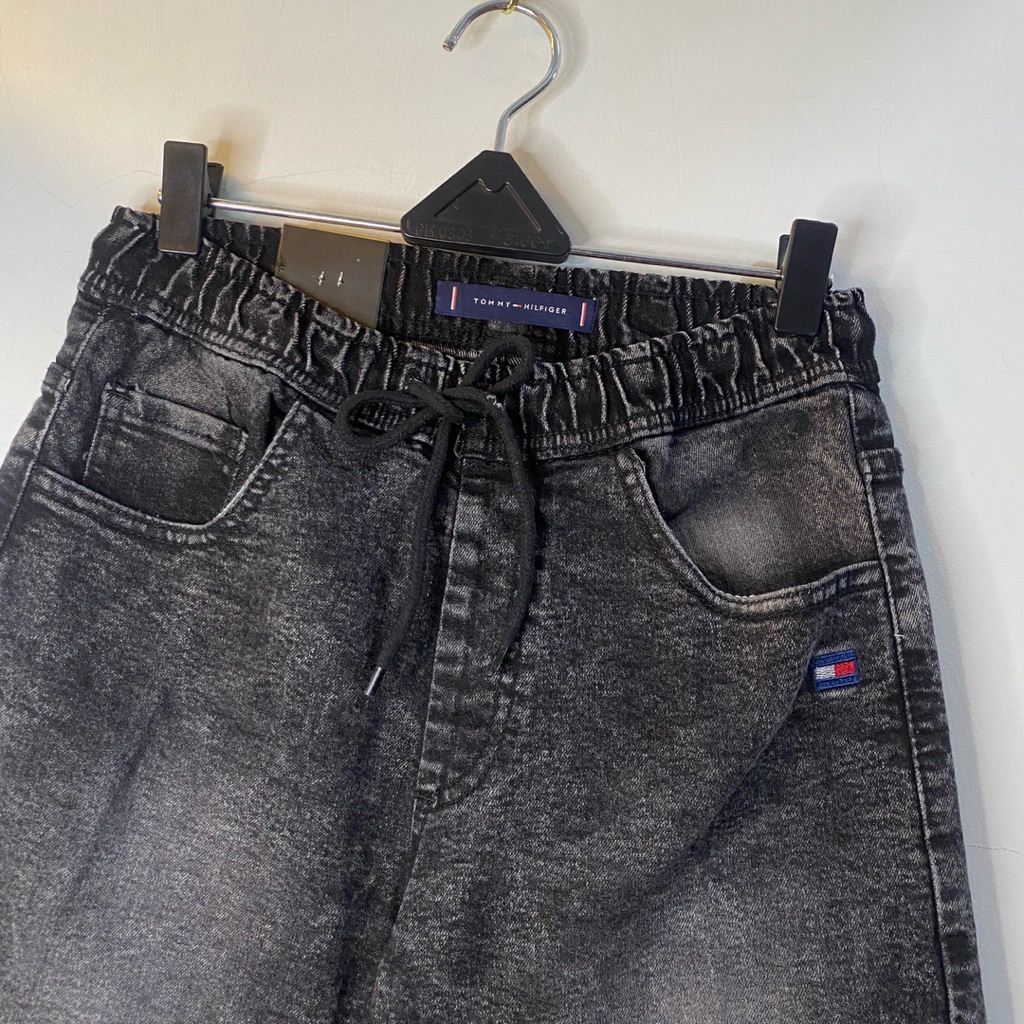 CELANA PENDEK JEANS TOMMY BOARSHORT  SOFT JEANS DISTRO