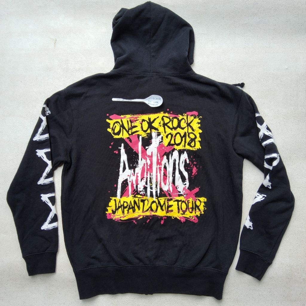 ONE OK ROCK 2018 Ambitions Japan Dome Tour hoodie jacket size M
