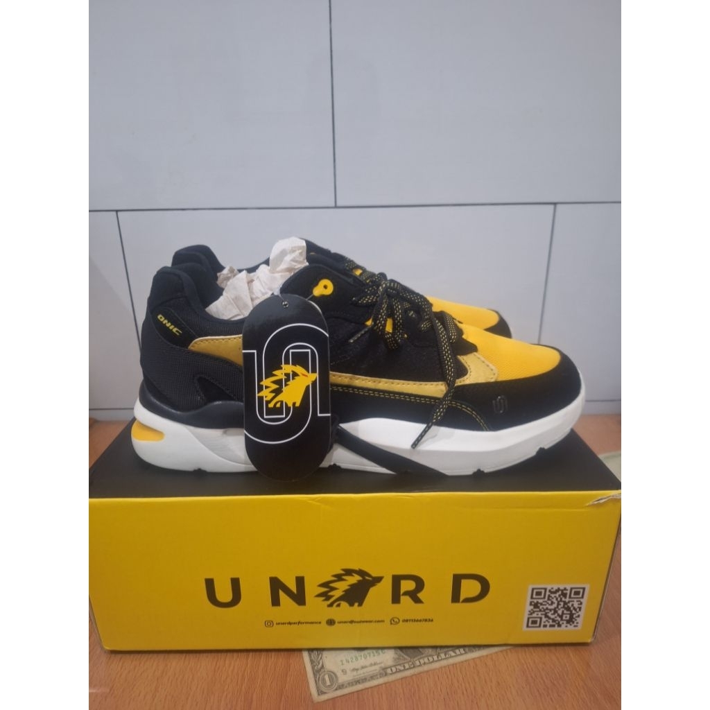 sepatu unerd x onic (45)