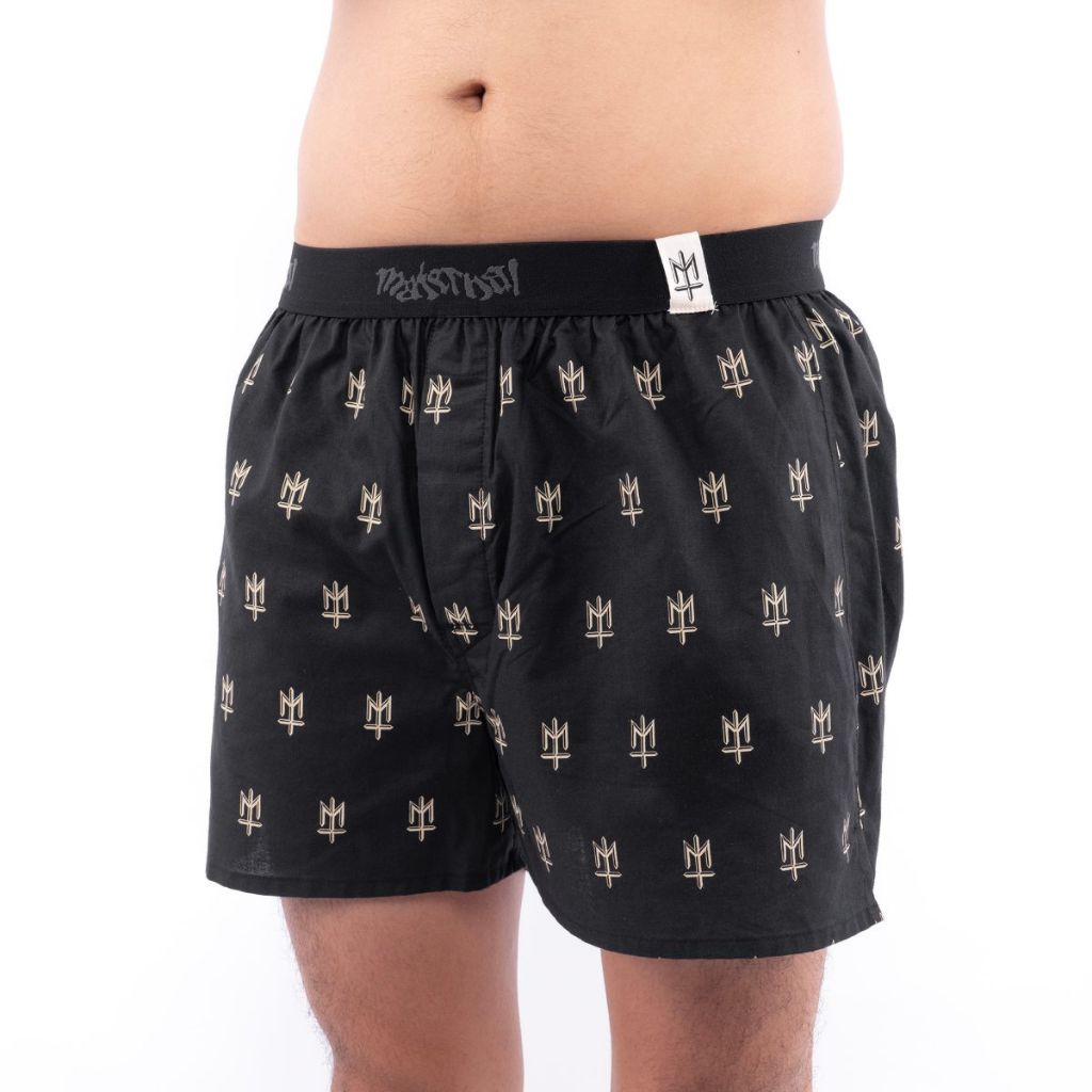 MATERNAL DISASTER - UWR 144 BOXER