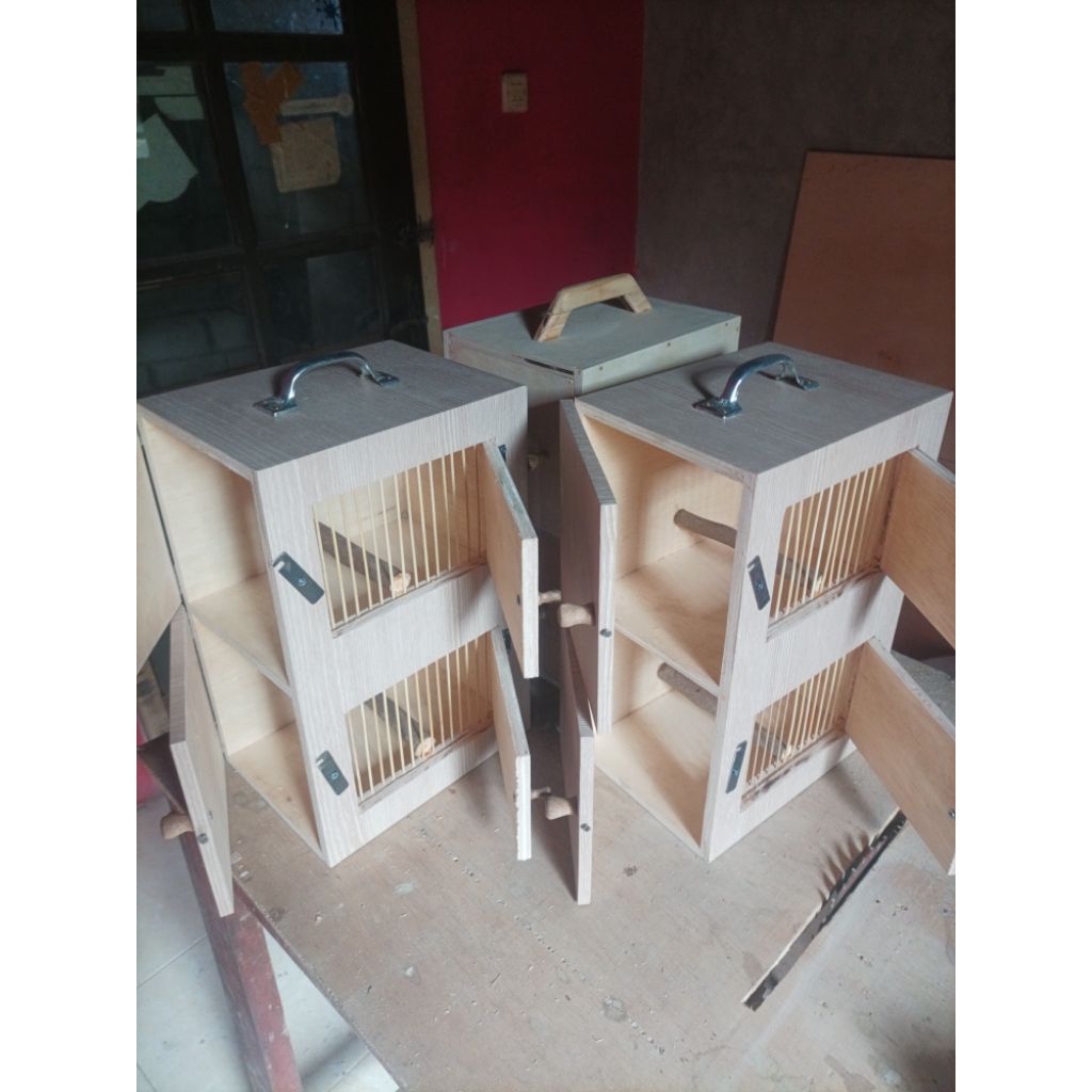 BoxFreeFly kekep babi bahan plywood tebal