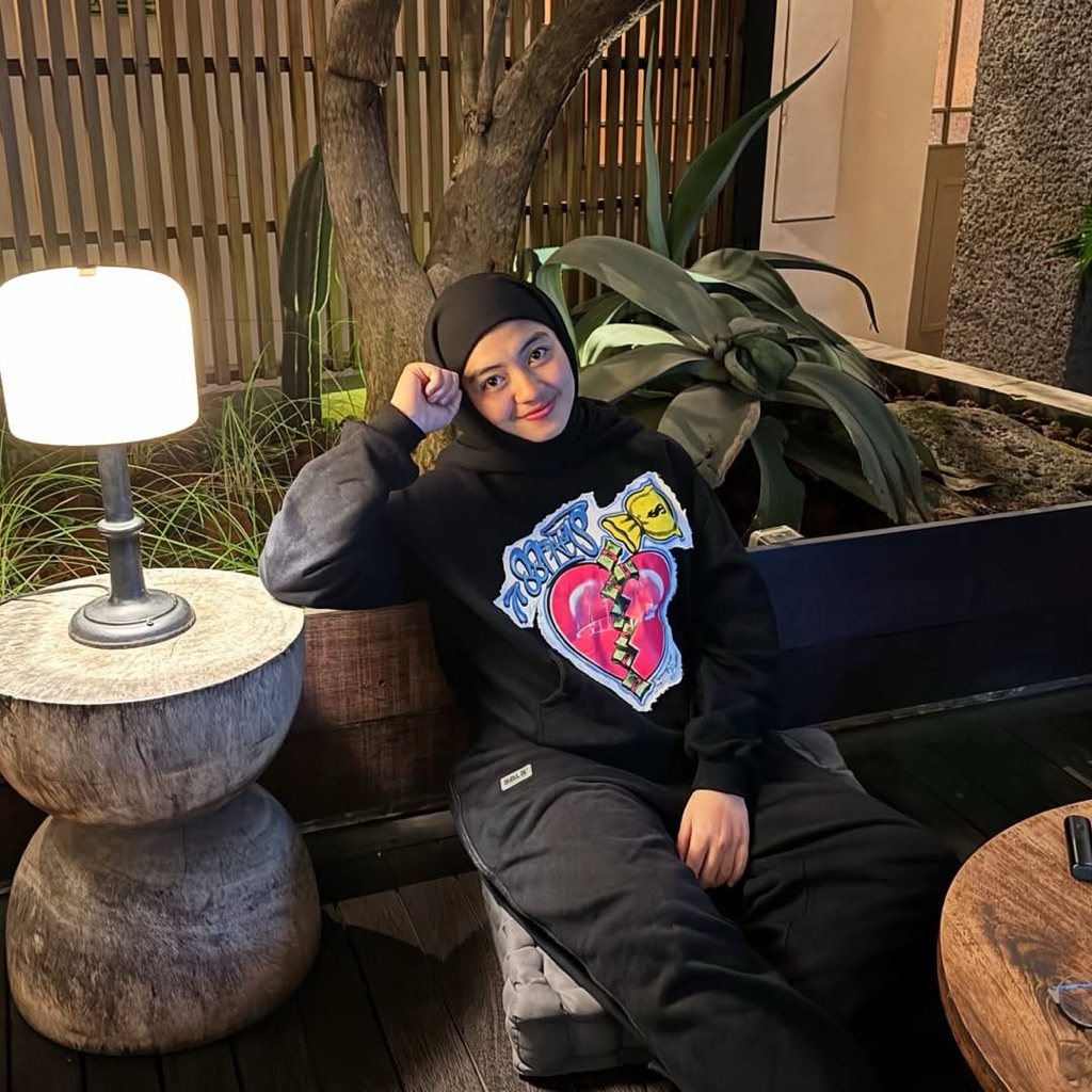 HOODIE BOXY 330 GSM 88FAMS - YOUNG RICH BASTARD