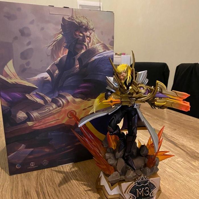 Action Figure Roger M3 Original Mobile Legends