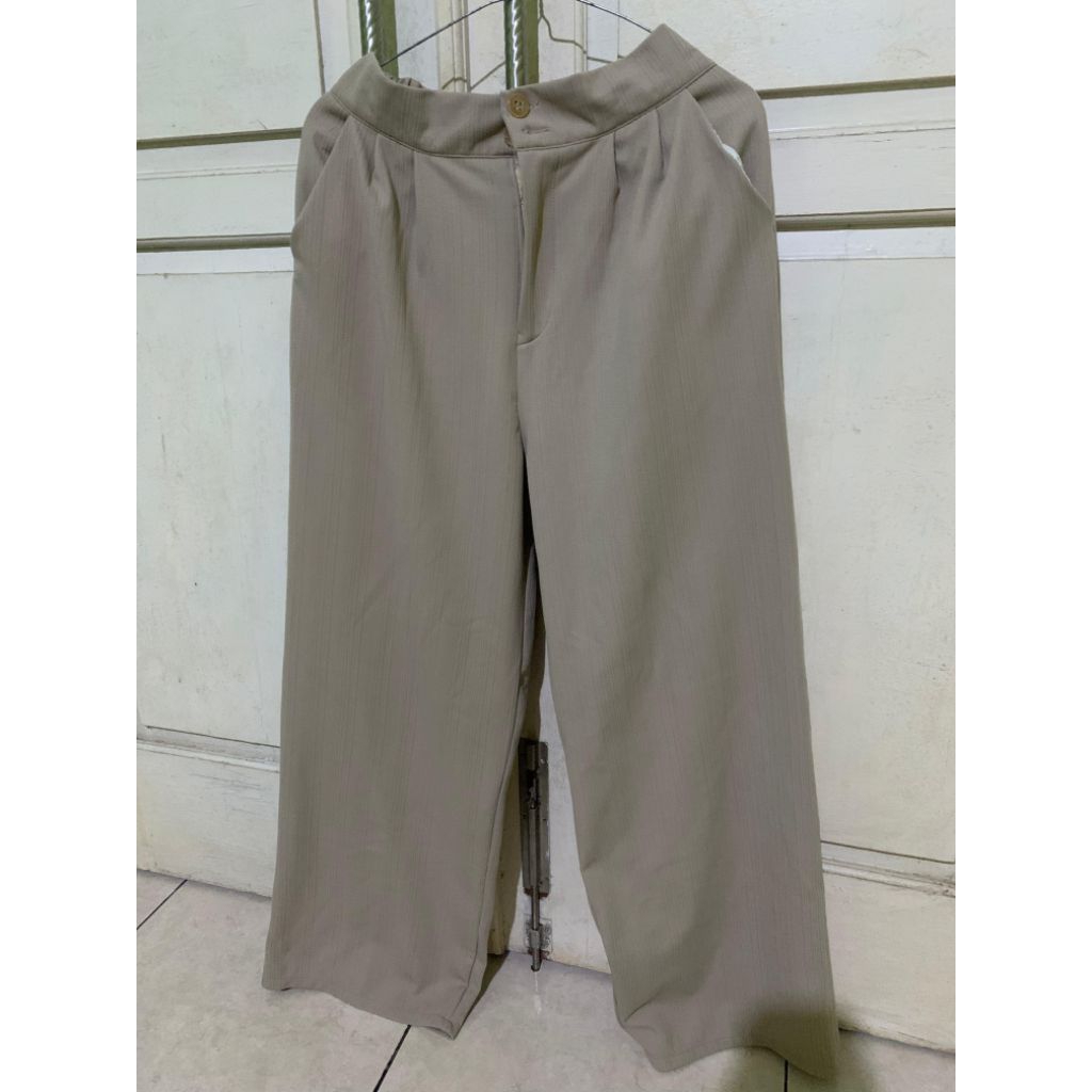 Loose pants celana anti kusut celana kulot (Warna Ivory)