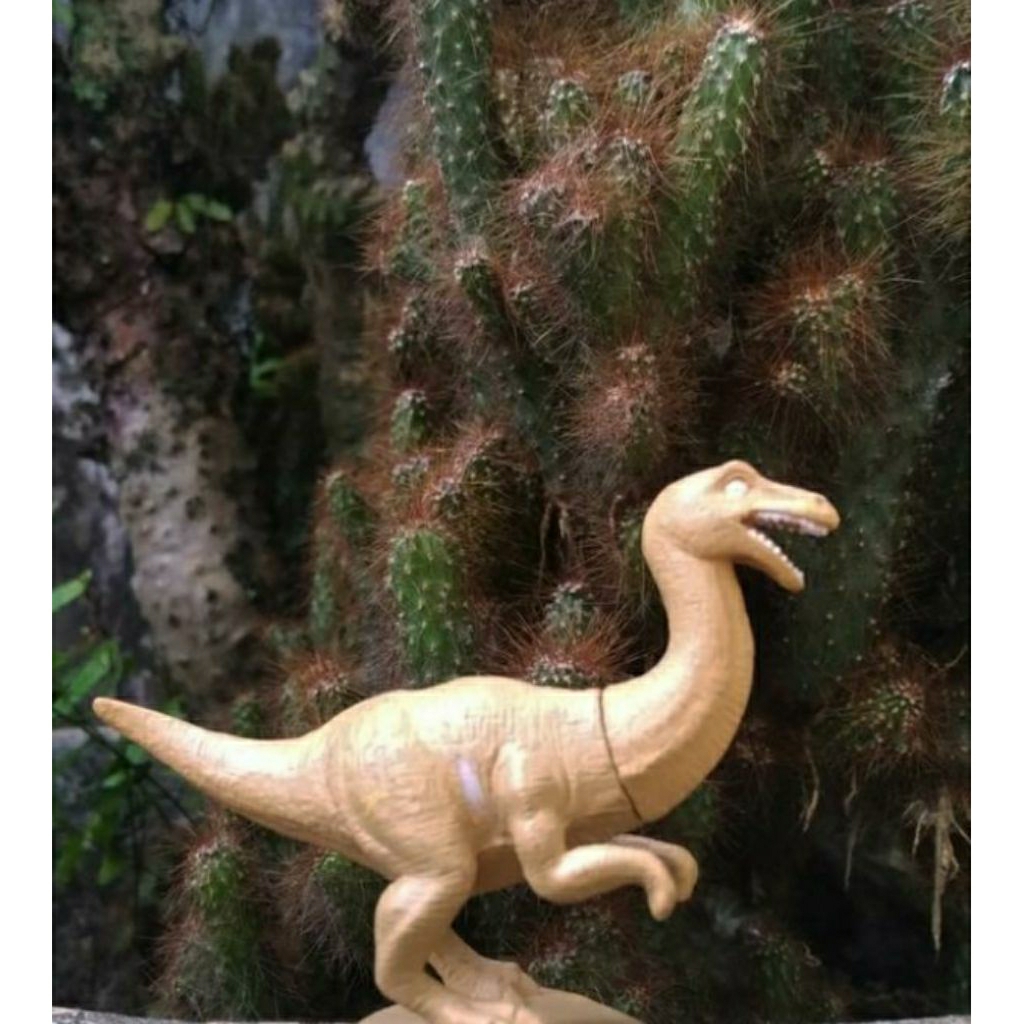 JW Gallimimus blind bags figure