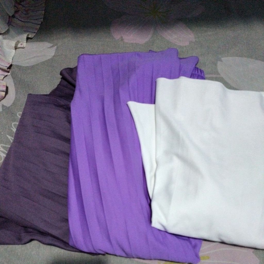 take all preloved rok plisket