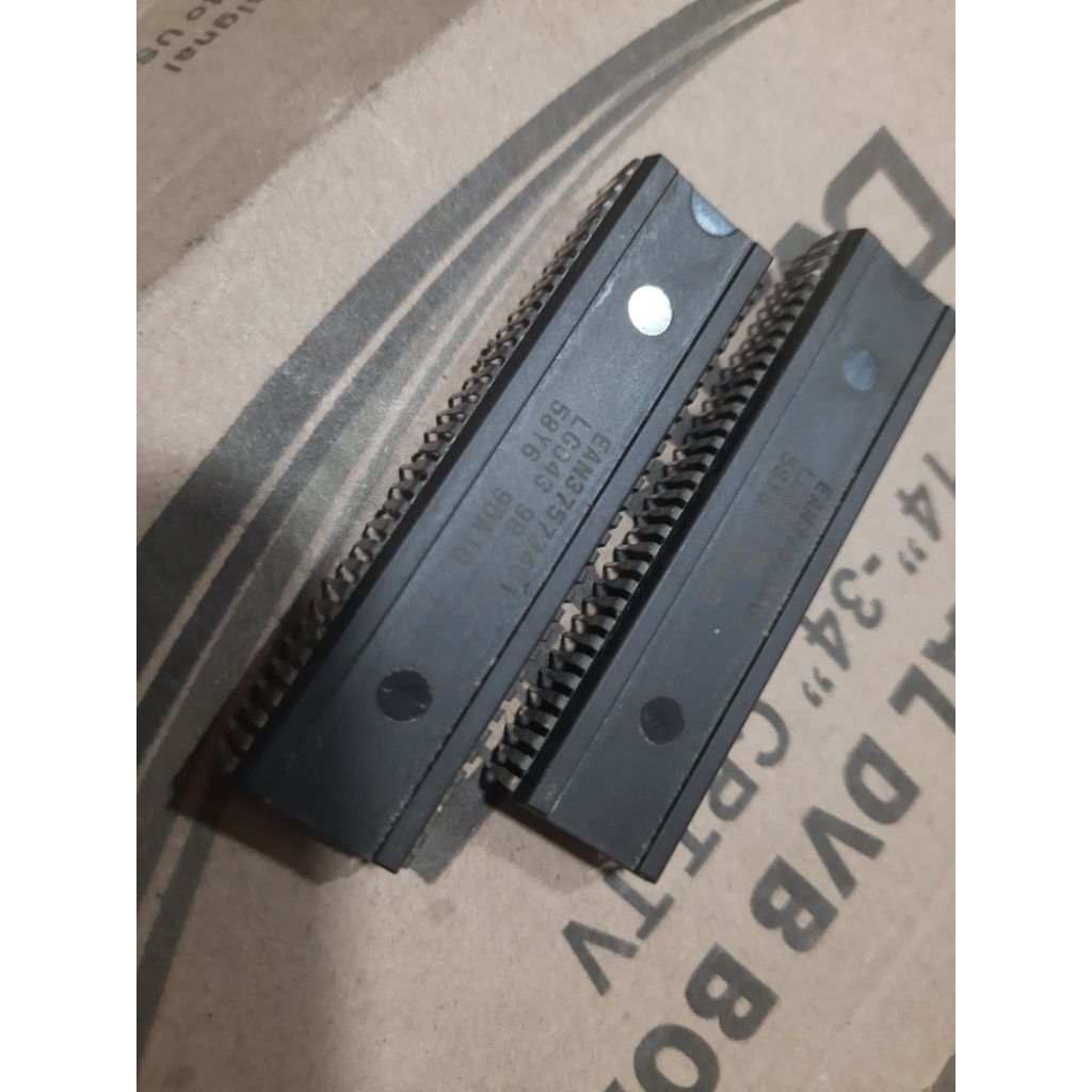 ic tv LG 21 inch slim LG 043 original