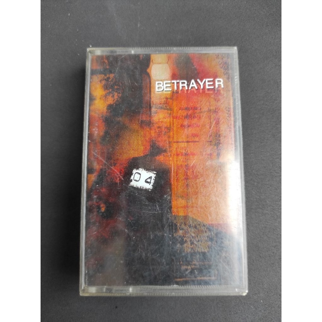 kaset pita BETRAYER 04