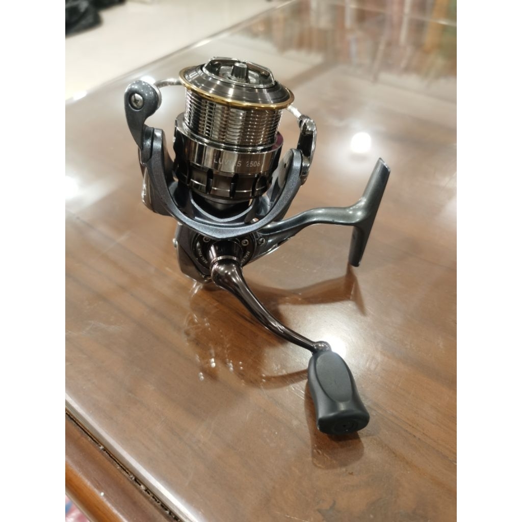 Daiwa Luvias 2506