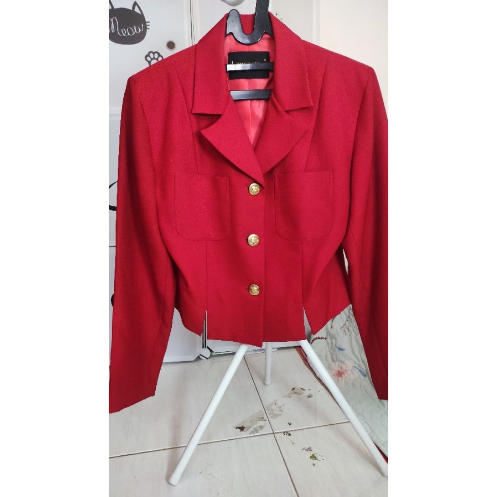 Blazer merah wanita Preloved