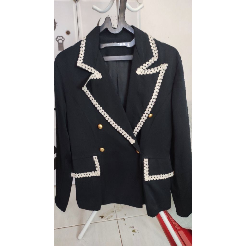 Blazer hitam wanita Preloved