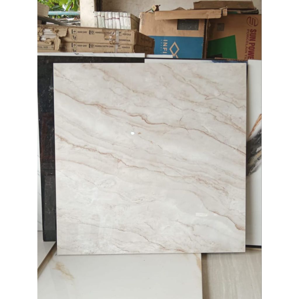 Granit 60x60 cream glossy / Aurora brecia