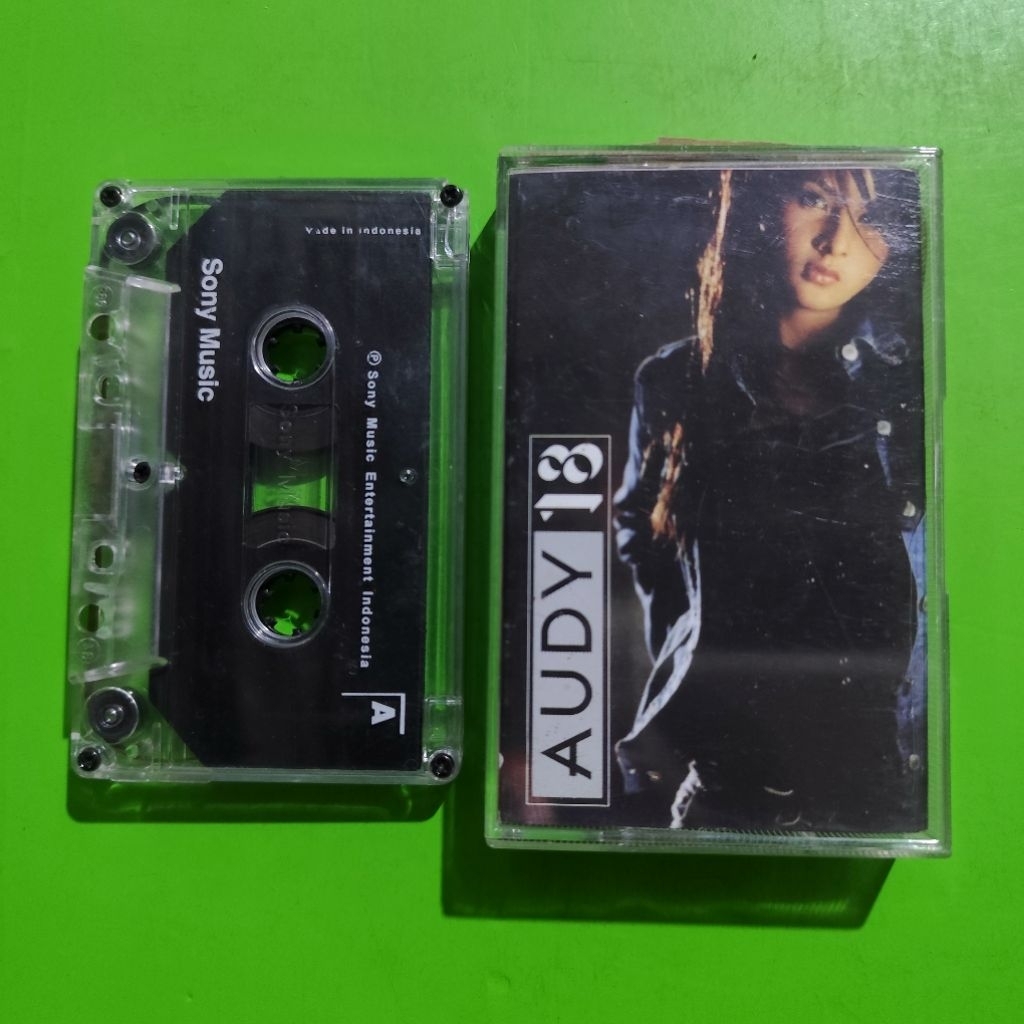 Kaset AUDY 18