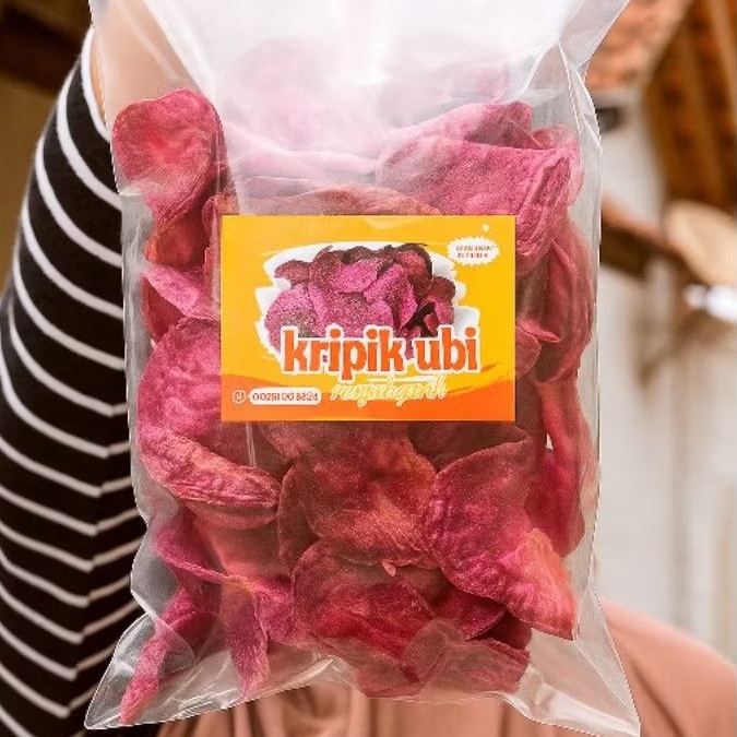 

Kripik Ubi Tela Ungu Renyah Gurih Manis Isi 110 gram