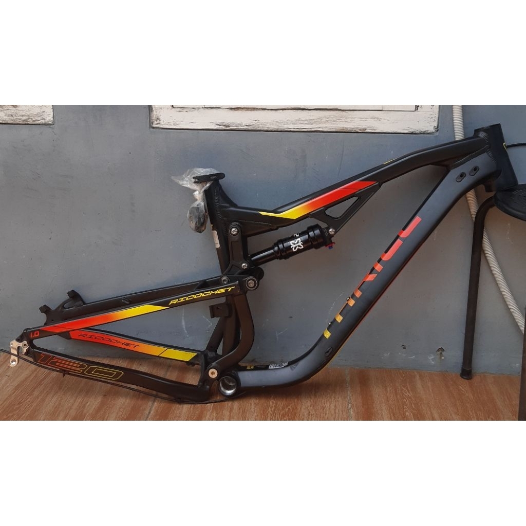 Frame Thrill Ricochet 1.0 T120 Size L 27.5 QR