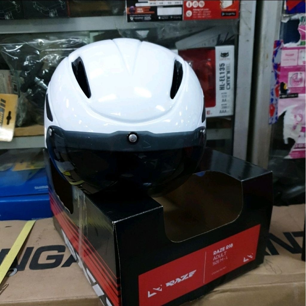 Helm Raze R18  magnetic  kacamata