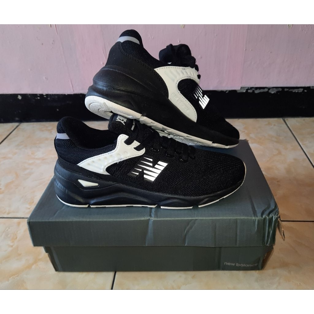 sepatu NB X-90