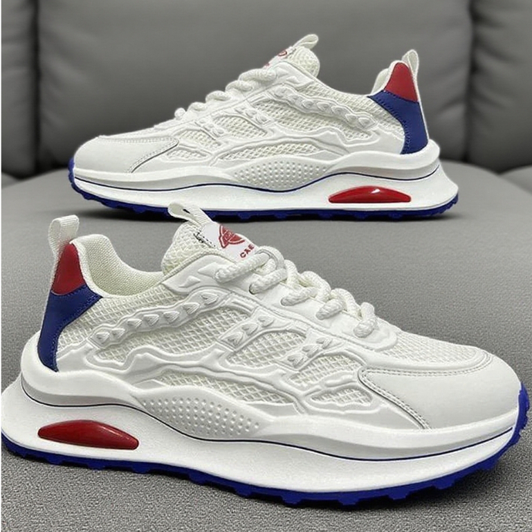 Sepatu putih pria dengan kain jaring bernapas, sepatu olahraga kasual