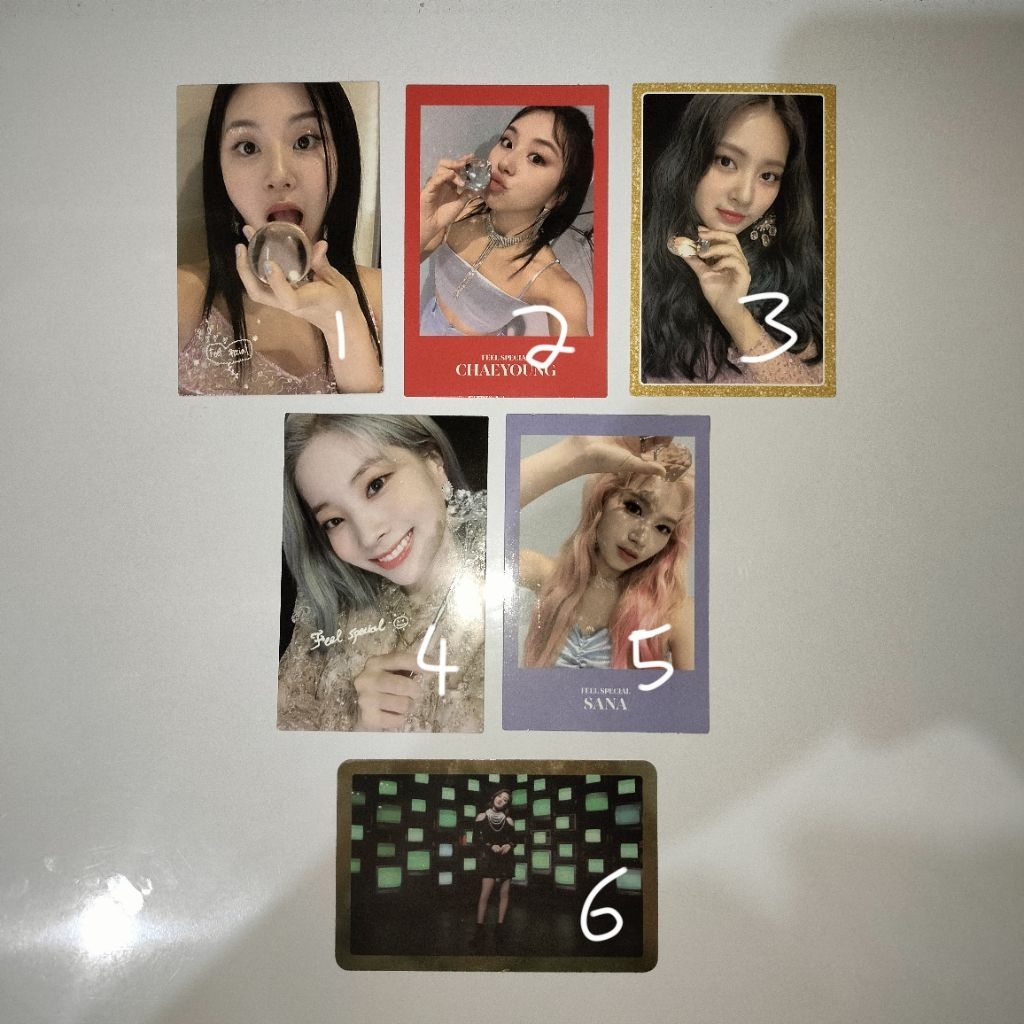 TWICE Official Photocard (Feel Special)