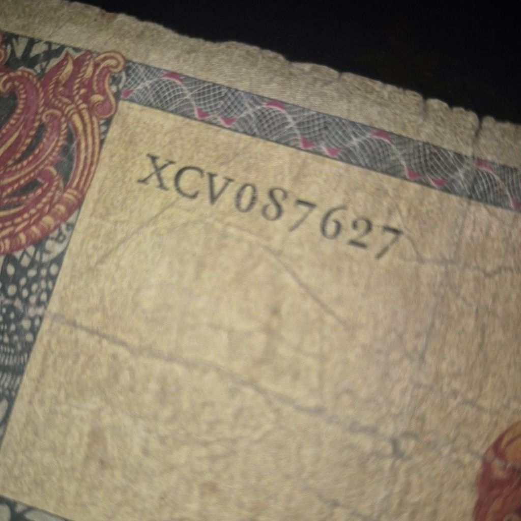 Uang Kuno 100 Rupiah Sukarno Seri Replacement "Rare"