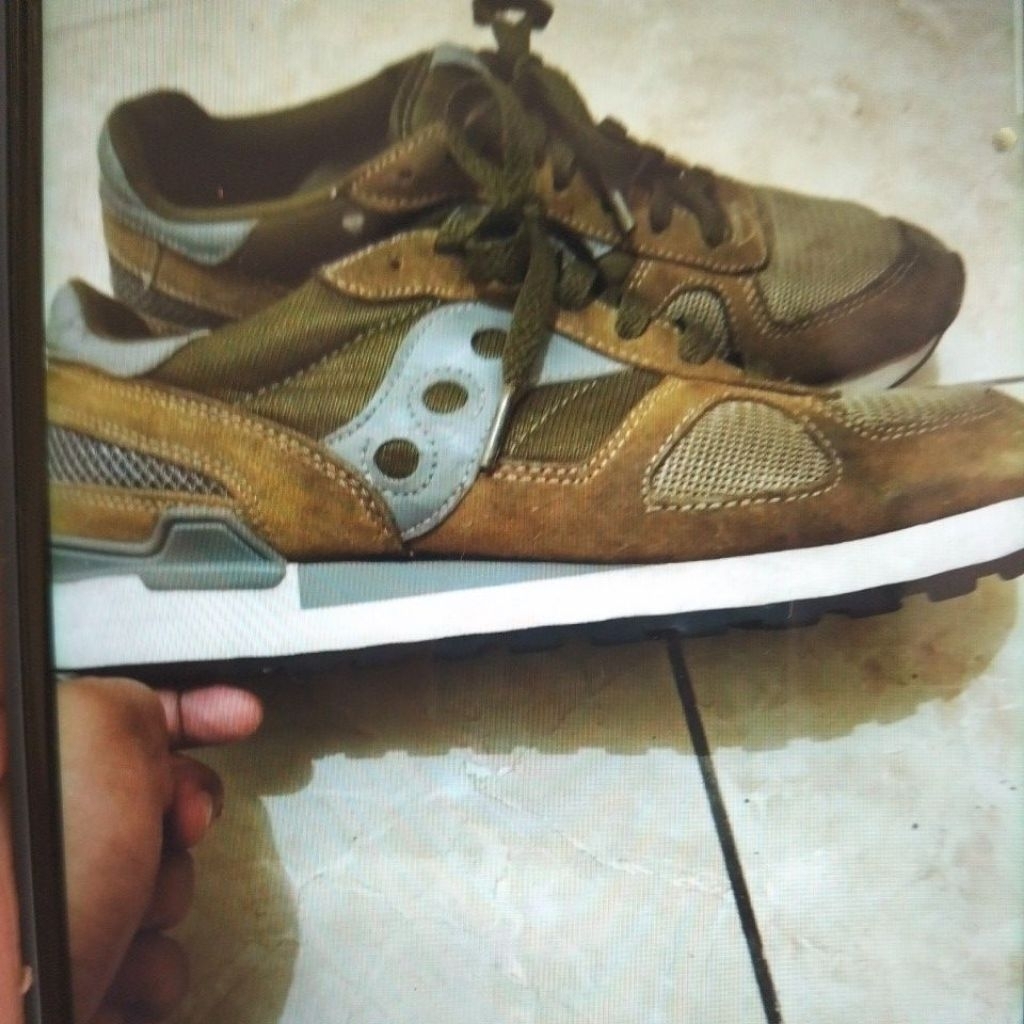 SAUCONY SHADOW SIZE 44