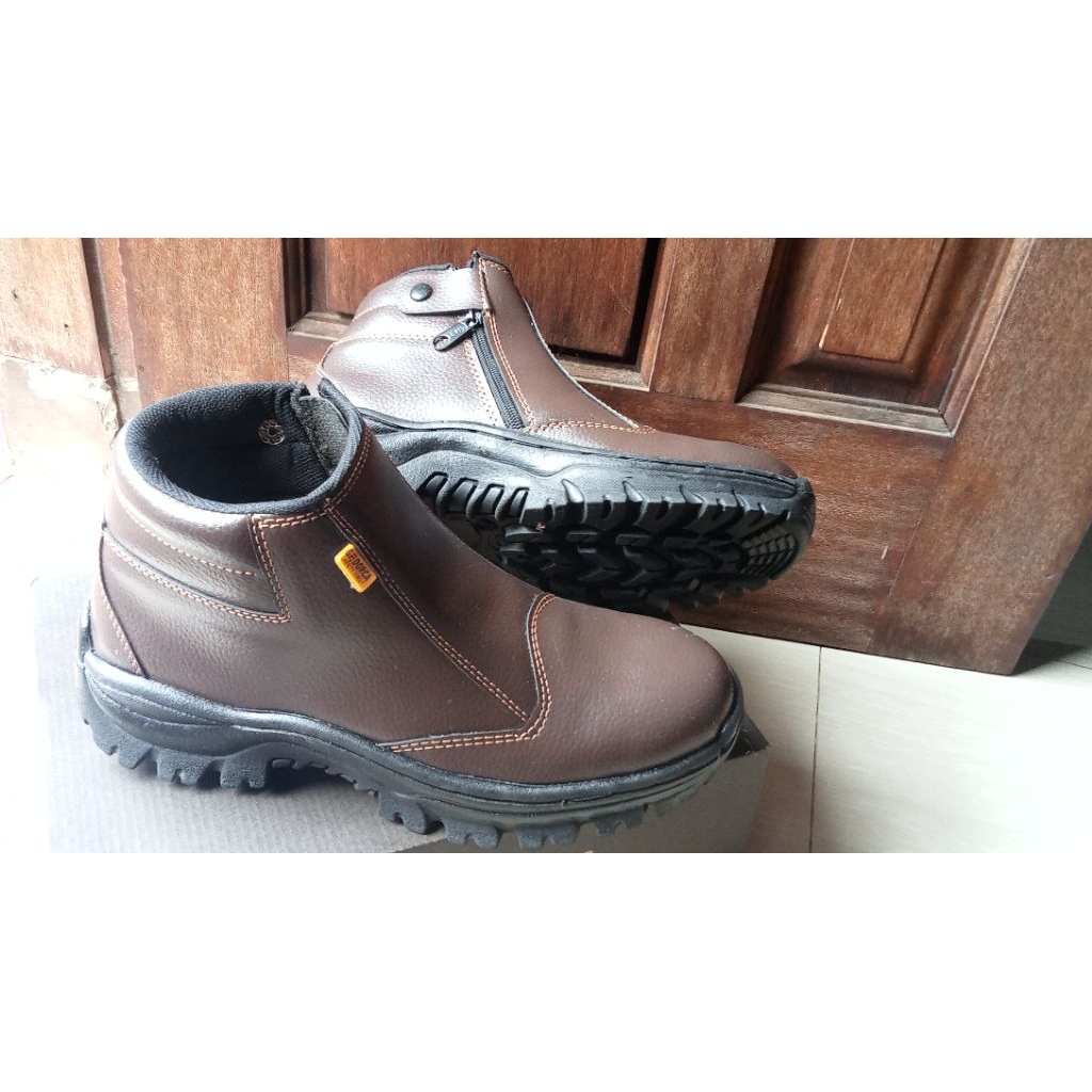 terkini sepatu boots Septi buat kerja keren