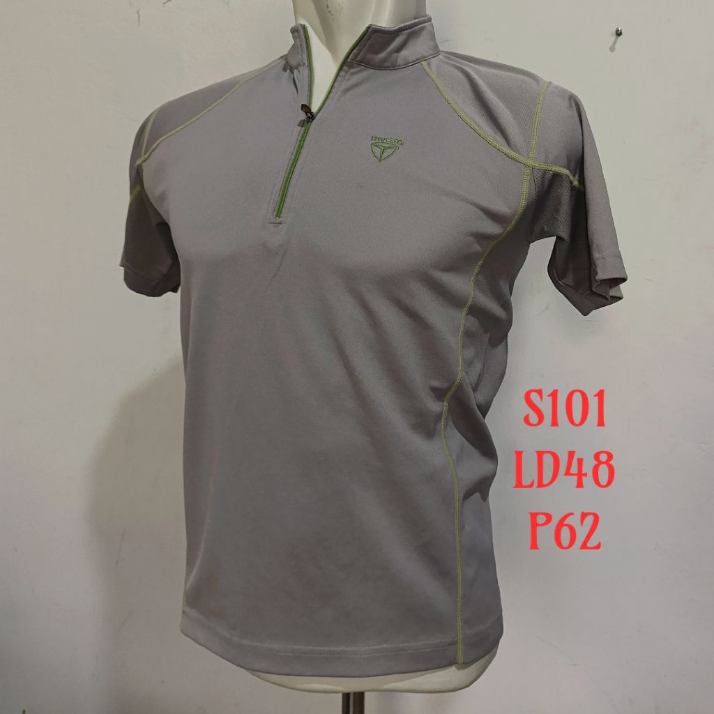 [ORIGINAL] PRELOVED BRANDED Kaos Olahraga Baselayer Sport Dry Fit Size S - Tshirt Second Thrift Runn